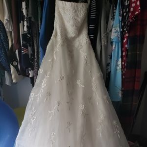 Wedding dress